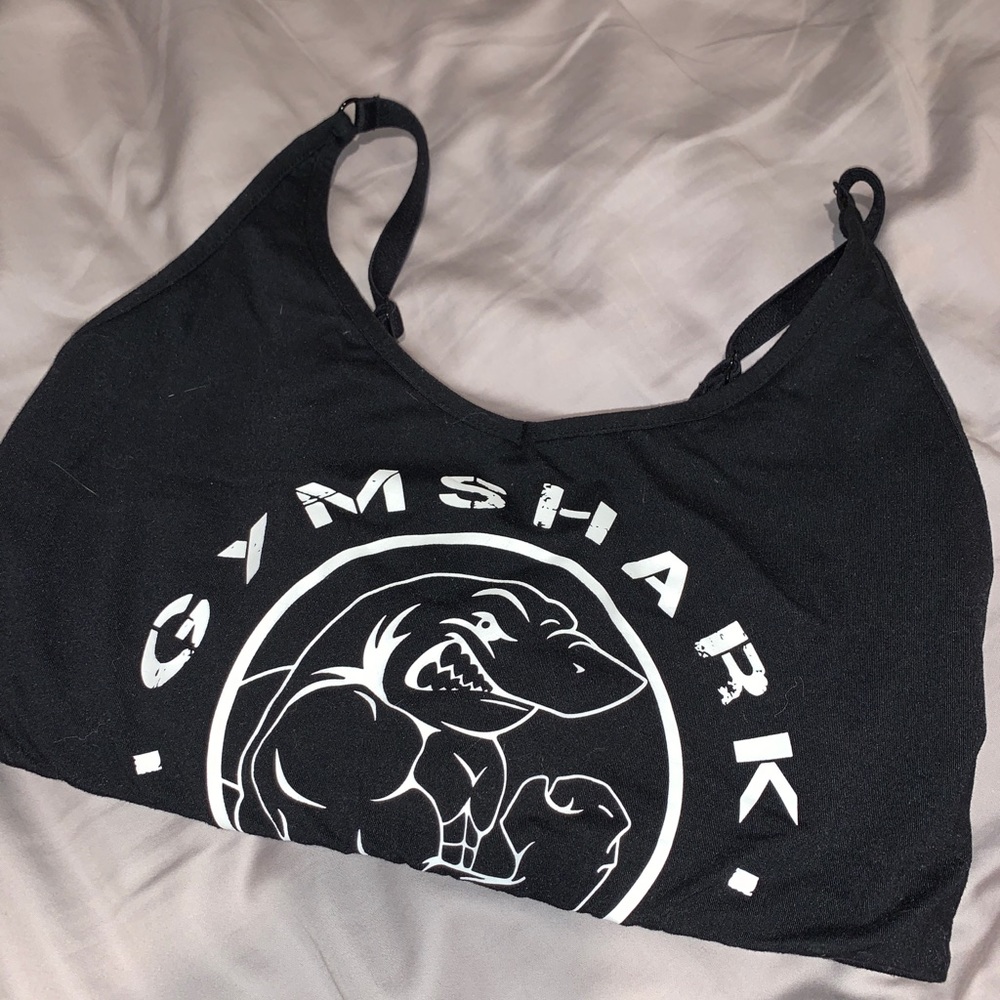 Black gymshark fitness crop top